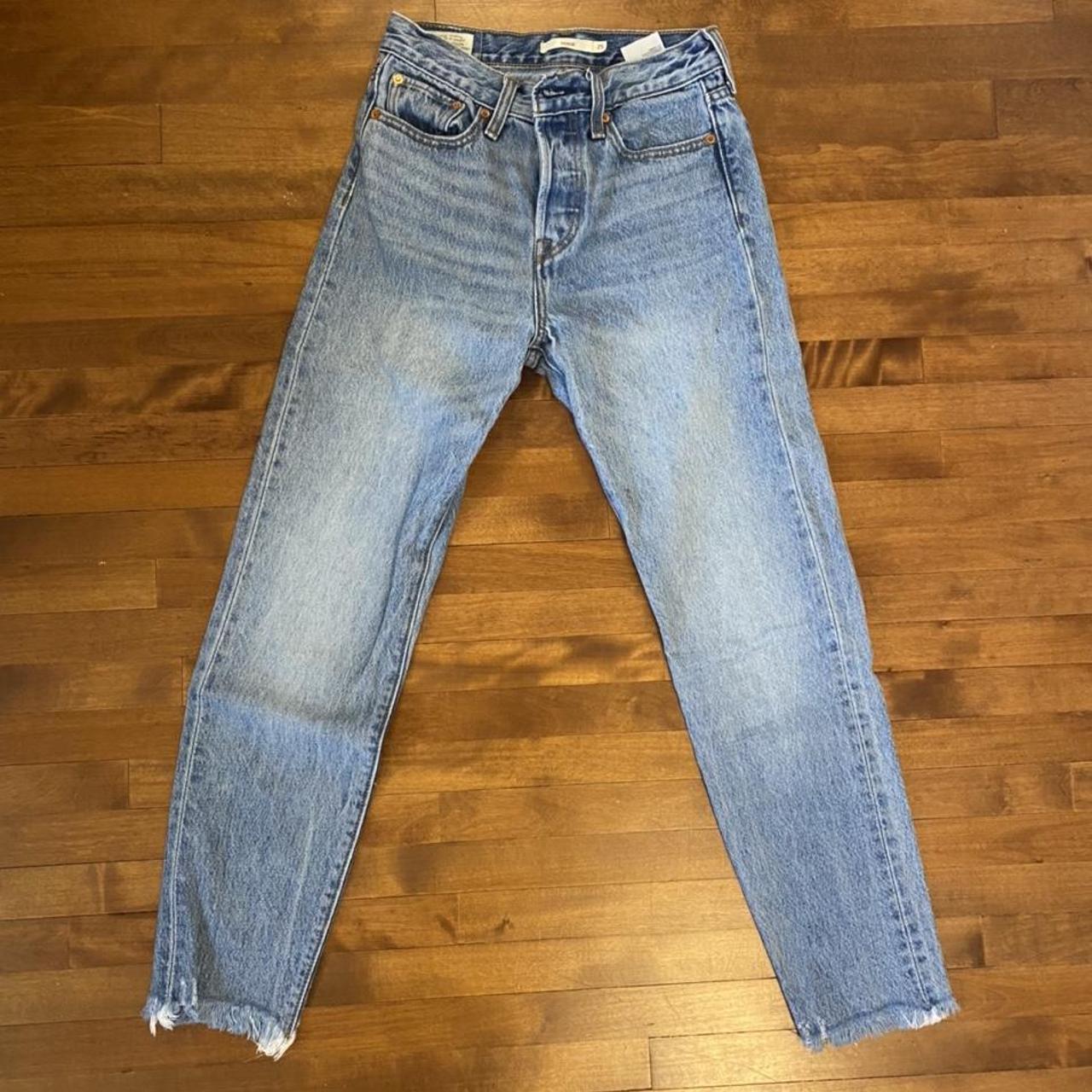 Levi's Women's Jeans | Depop