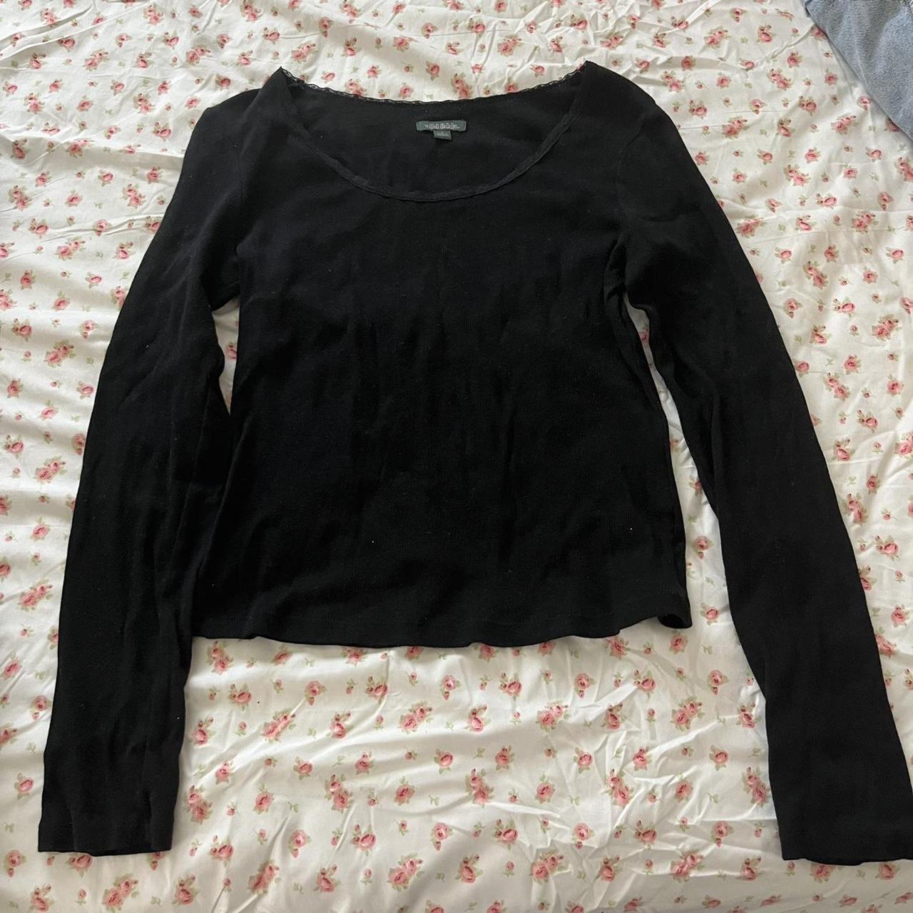Product Image 2 - black long sleeve
DEPOP PAYMENTS