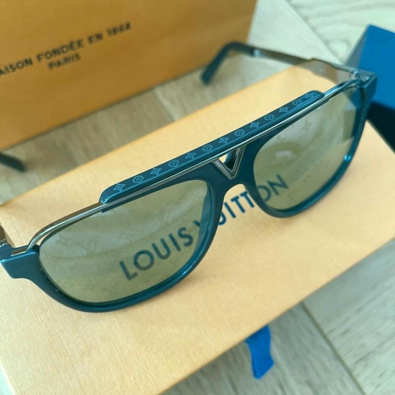 Louis Vuitton Petit Soupçon Sunglasses From the - Depop