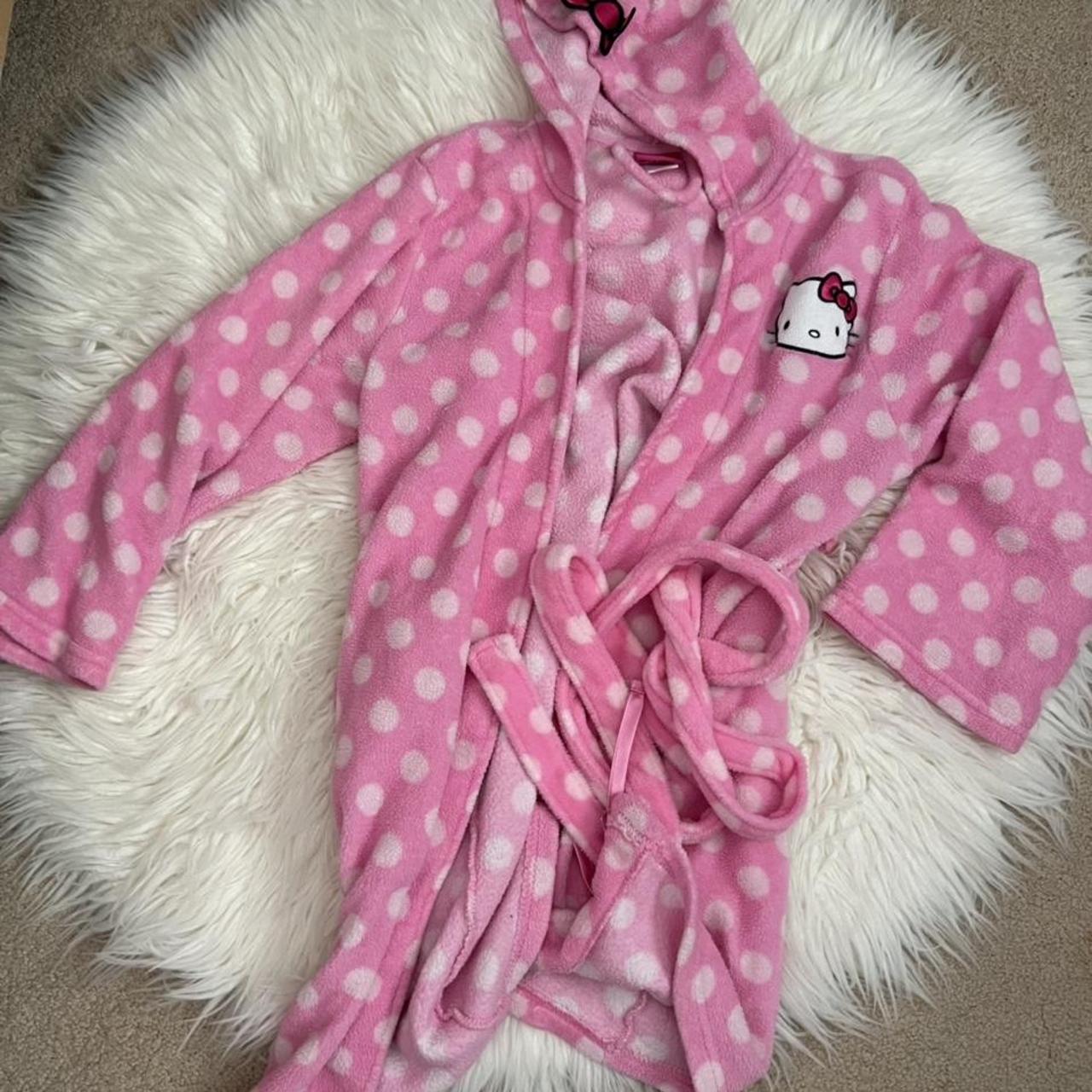 Sanrio Women's Robe | Depop