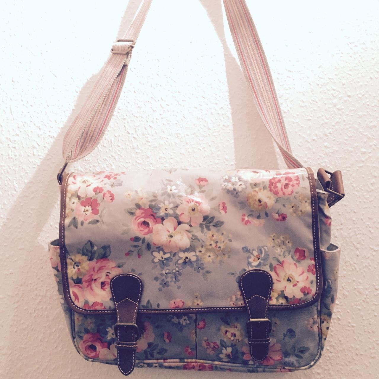 Beautiful floral Cath Kidston messenger bag, perfect... Depop