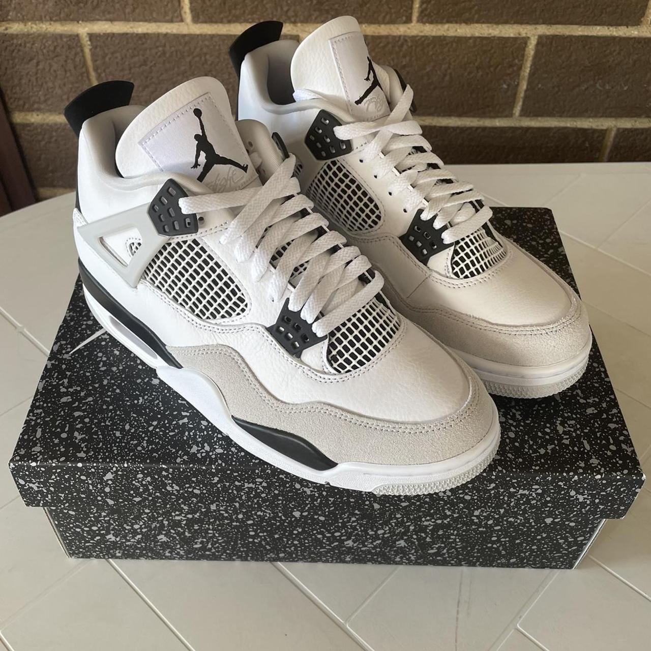 Jordan 4 military black Size: US 9.5; EU 43 Nuove... - Depop