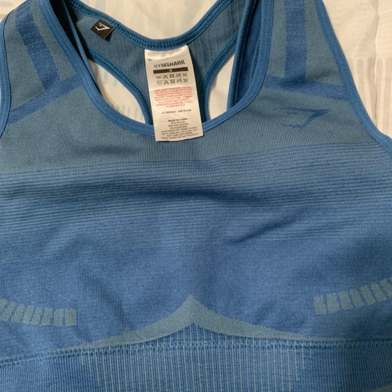 Gymshark Geo Seamless Set Top is a medium - Depop