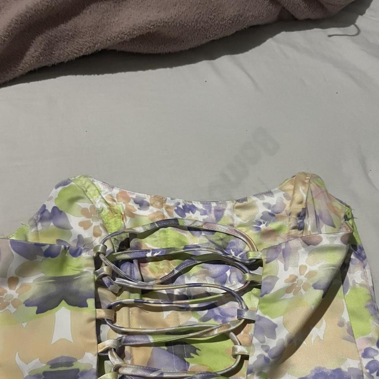 Glassons flower corset Size 6 Worn few times... Depop