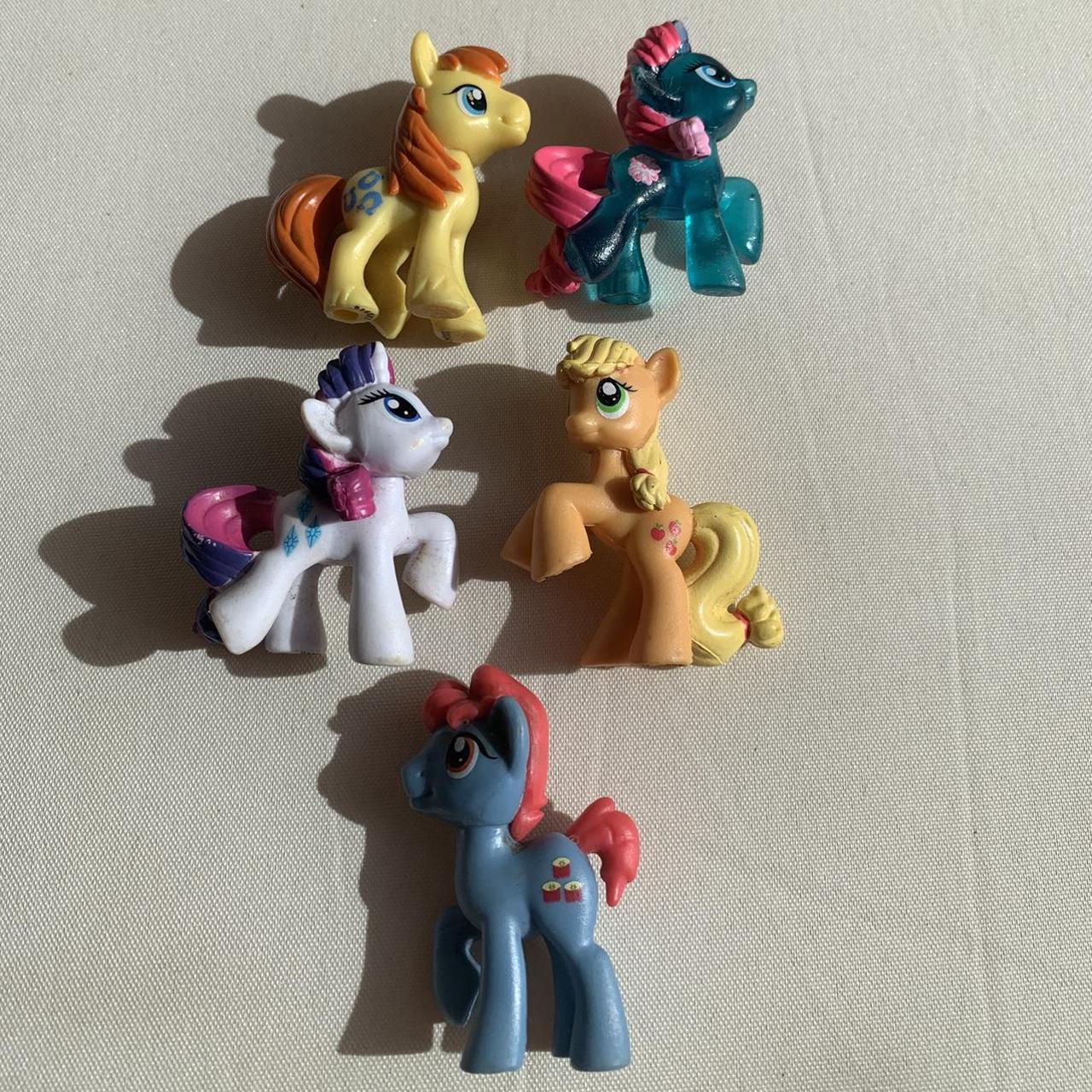 My Little Pony - Mini Figurines - 2010 G4 Rarity / ... - Depop