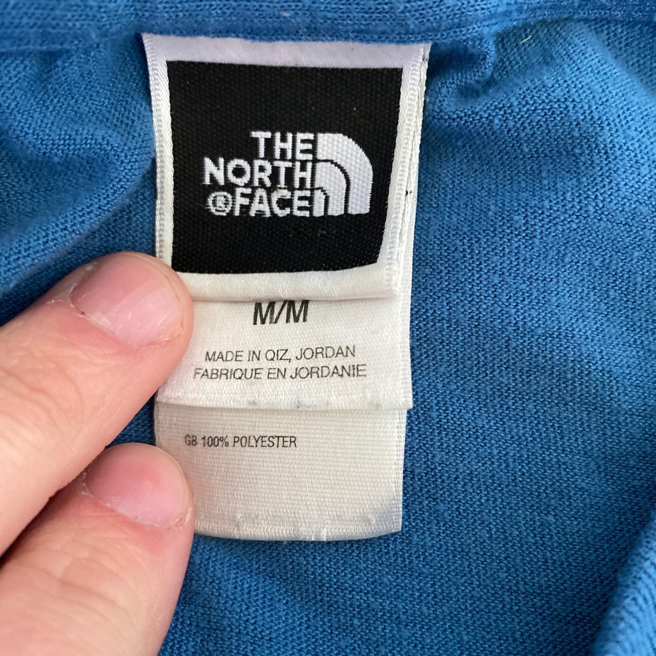 Mens Vintage North Face T-Shirt size M - Depop