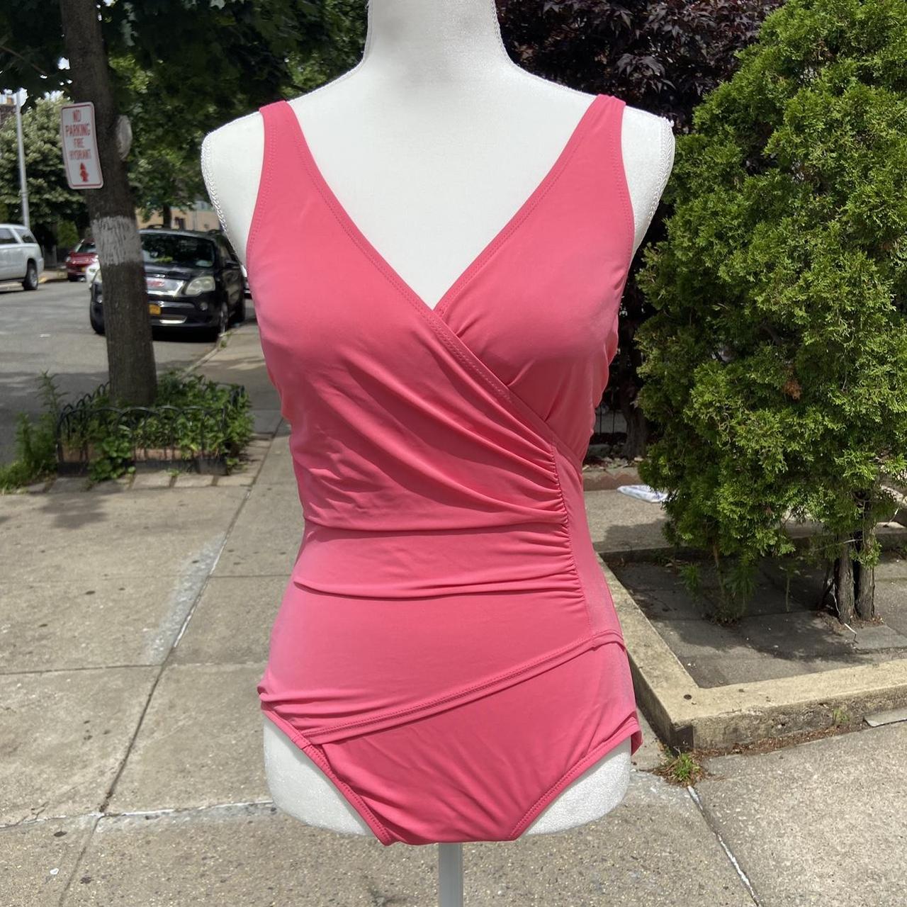 Jantzen Classics One Piece Swim Bathing Suit Womens... Depop