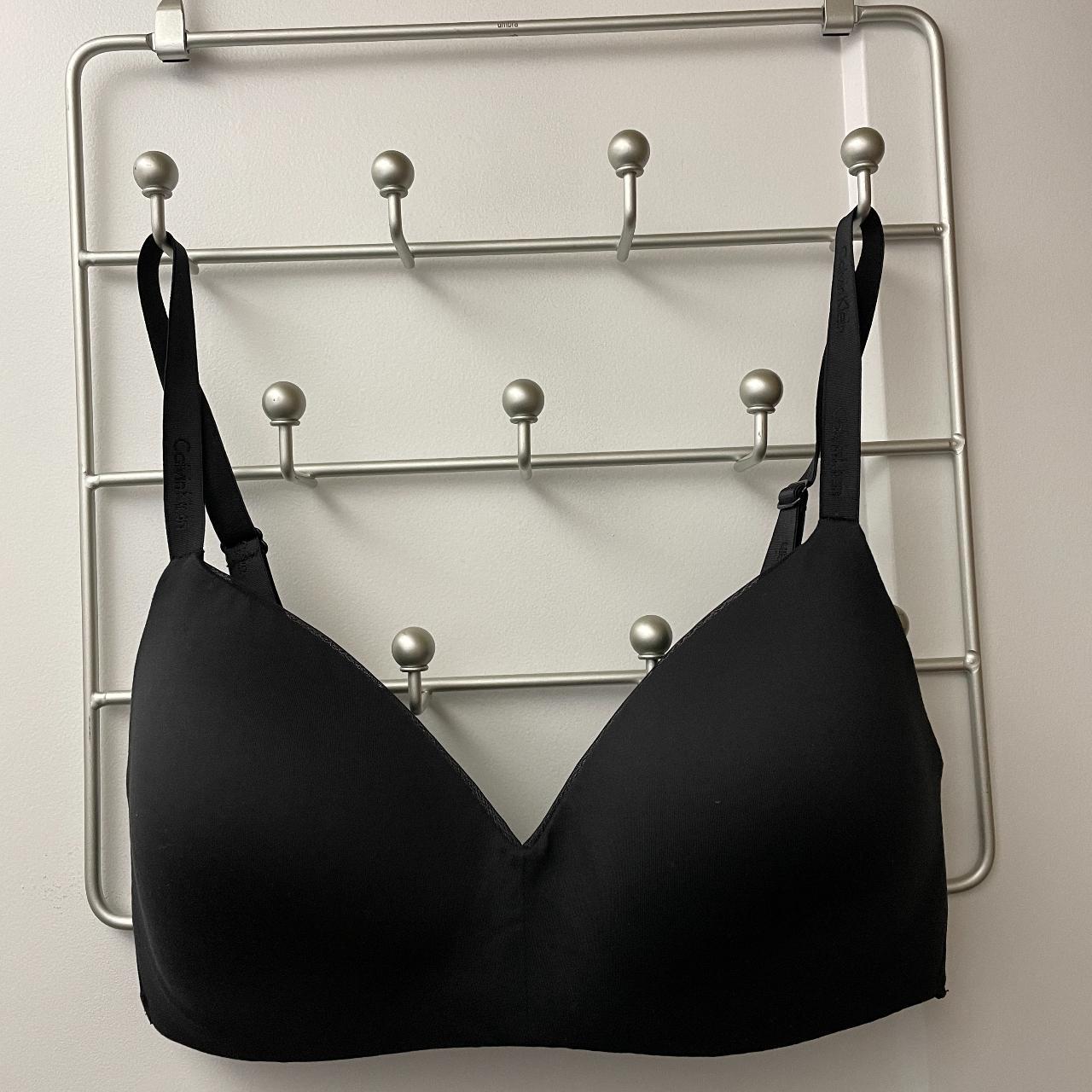 Wireless Bra - Calvin Klein New w/ tags Built-in - Depop