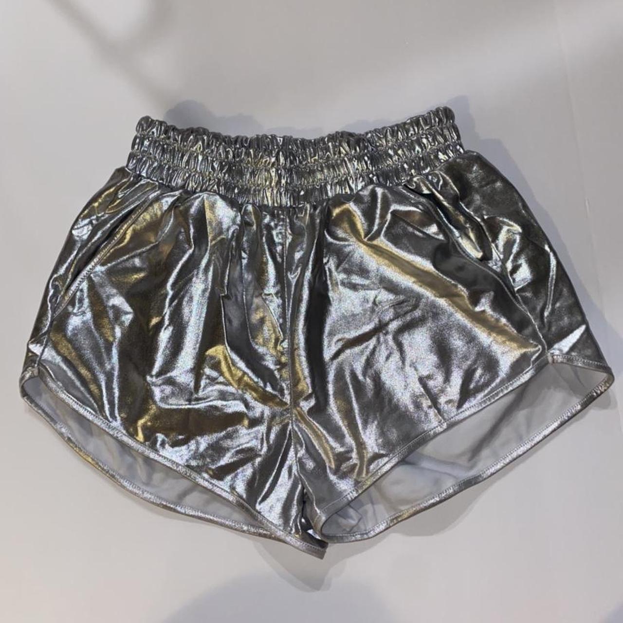 retro silver shorts size L - Depop