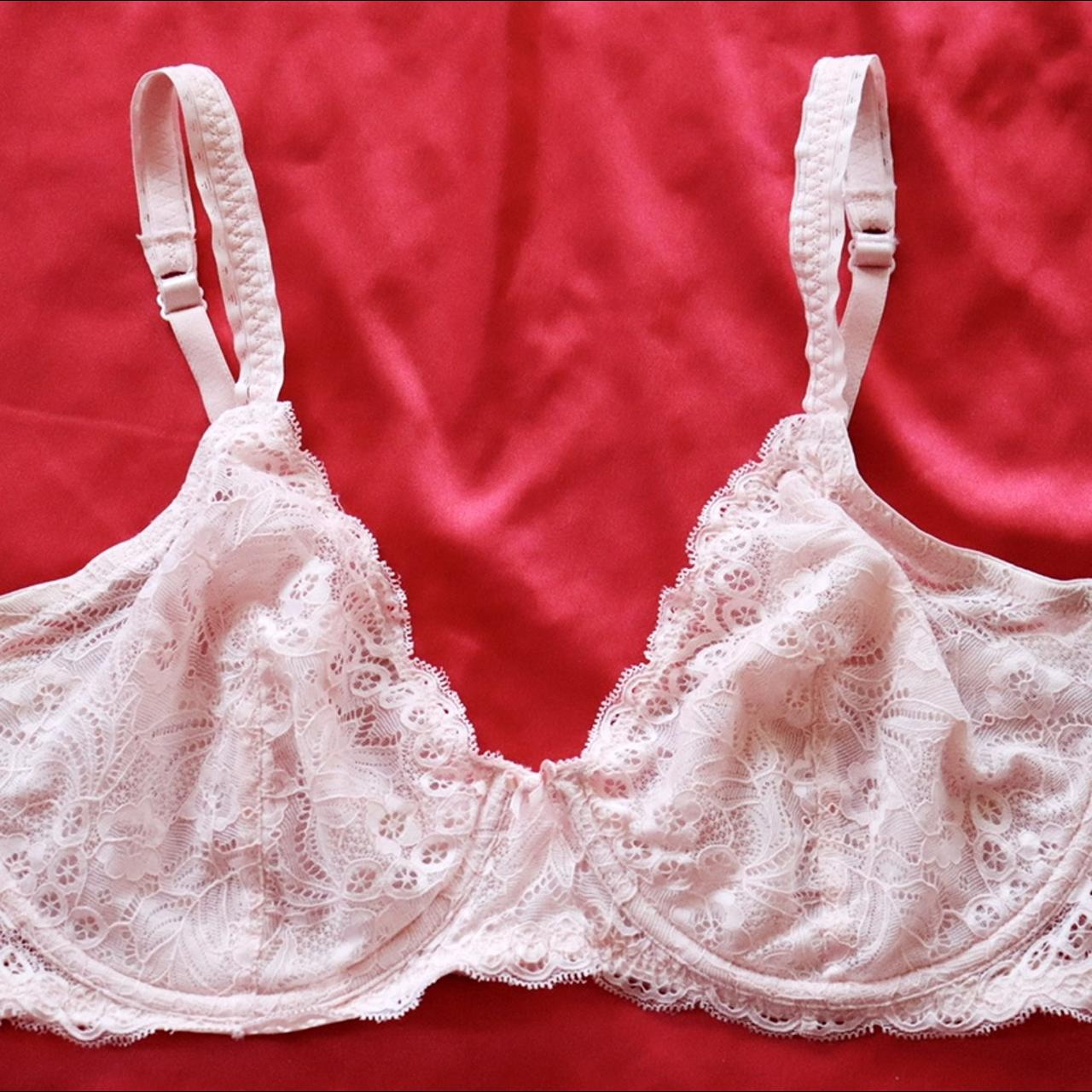 Beautiful Light Pink Sheer Lace Bra 💗💗 Sooo Pretty Depop