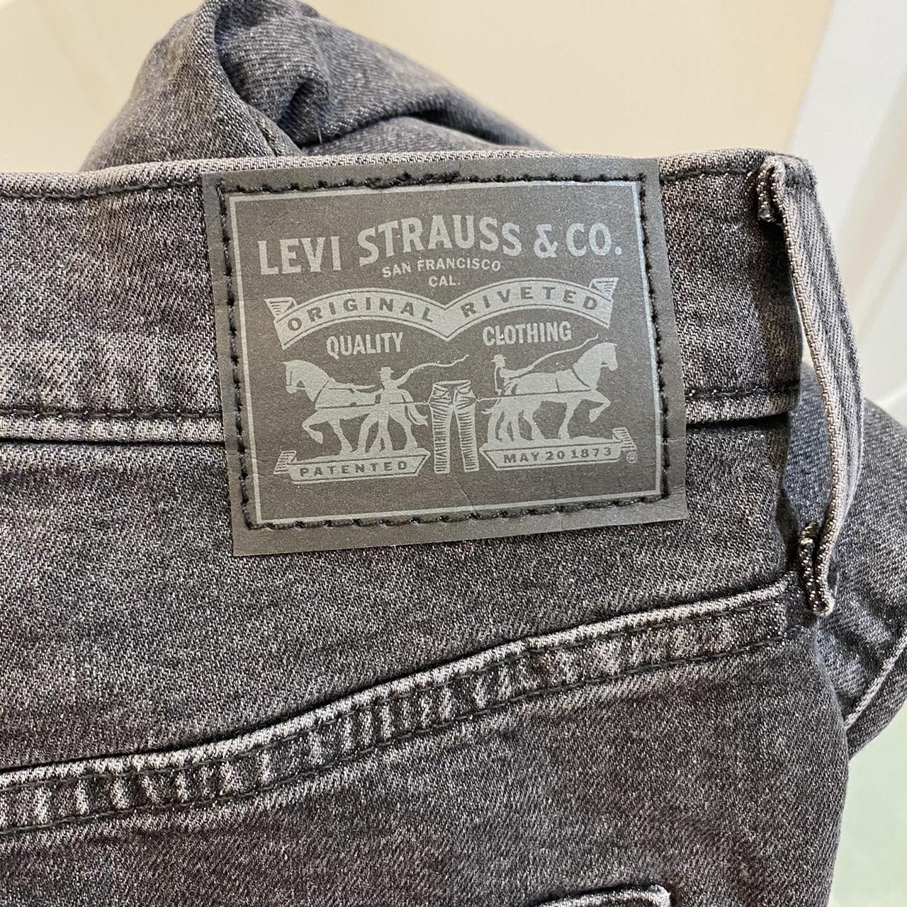 levis high waisted taper