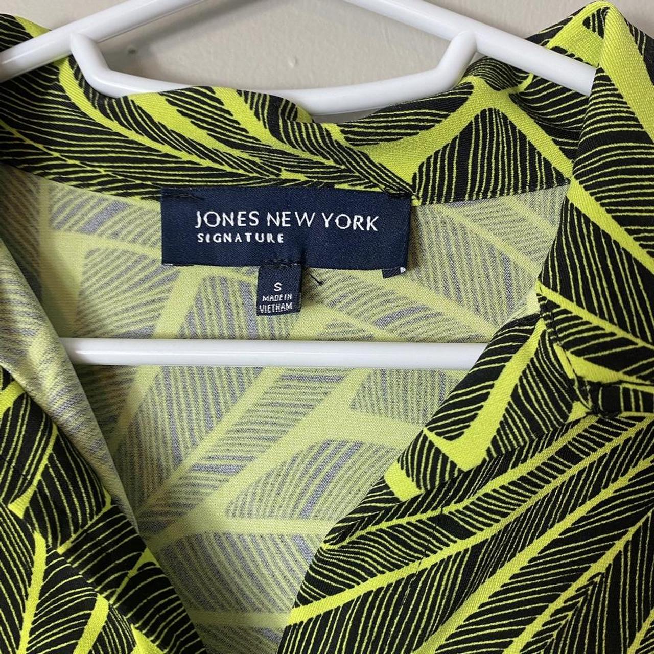 Jones New York Signature Lime Green Geometric Button... - Depop