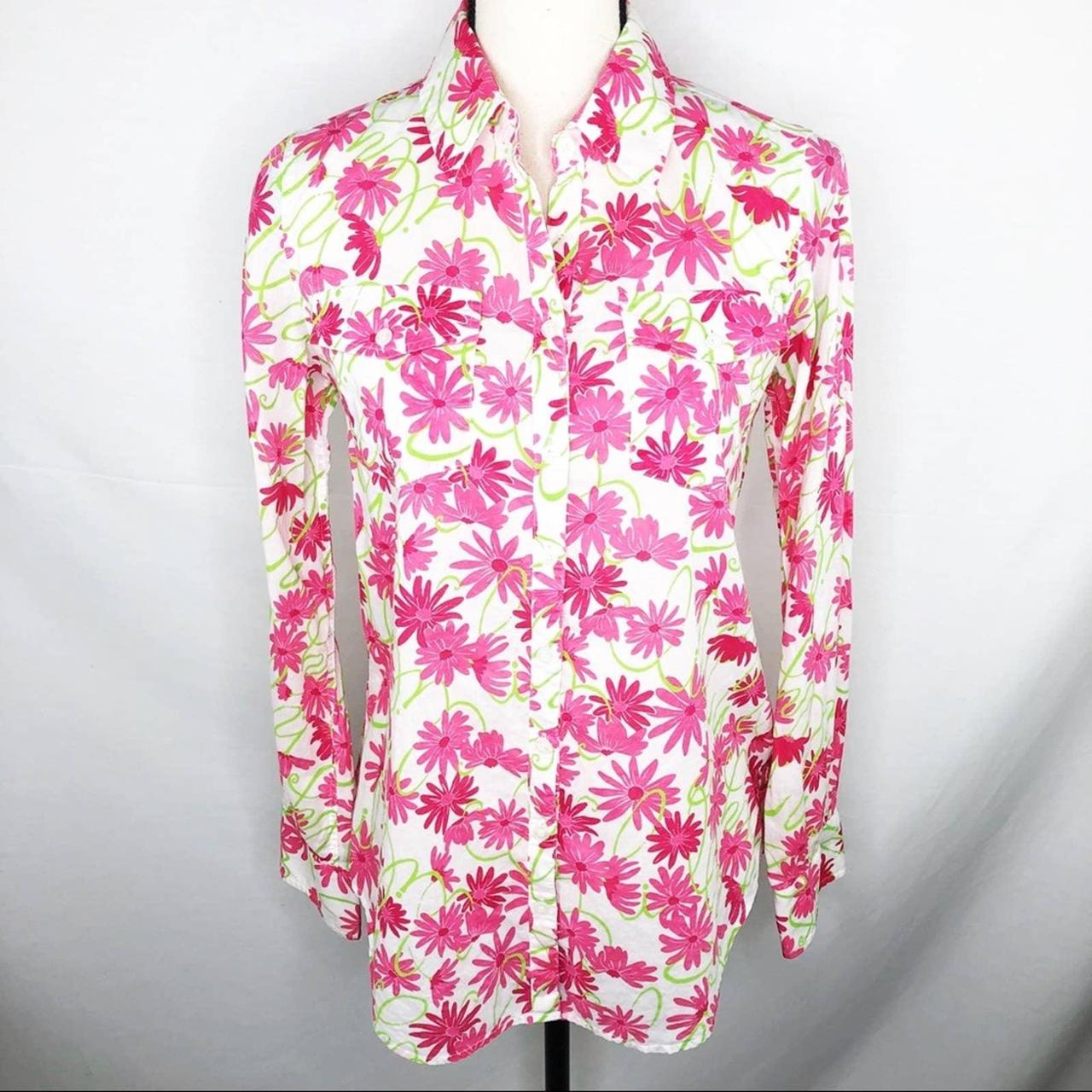 Lilly Pulitzer Pink Daisy Pattern Button Down Long... - Depop