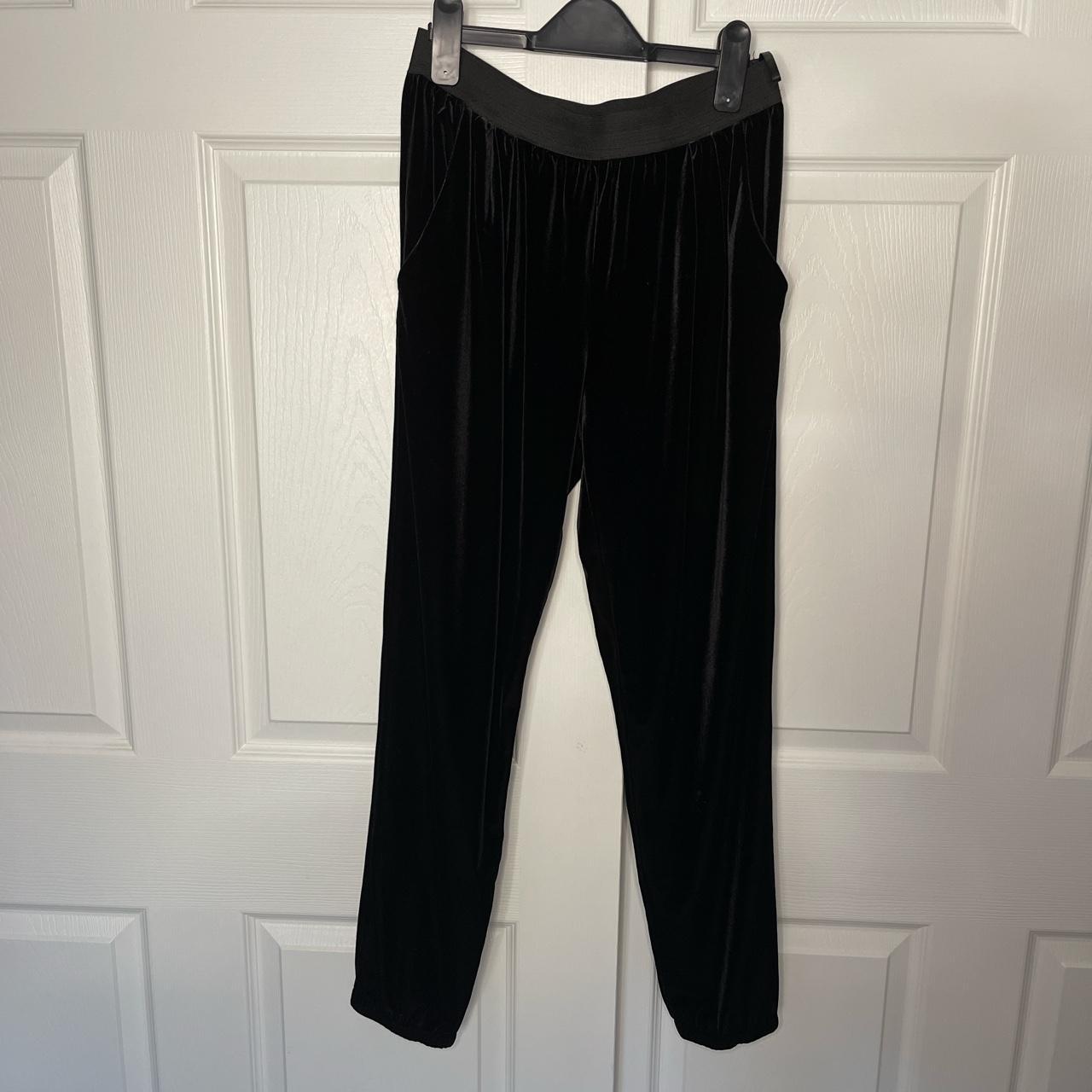 River Island Women's Black Joggers-tracksuits | Depop