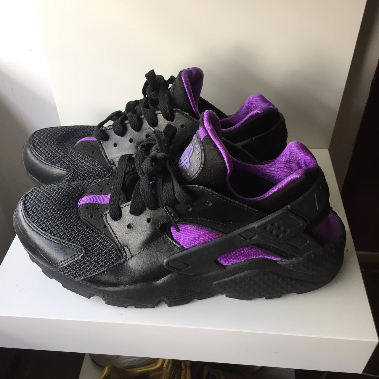 Nike air huarache Black and purple Size uk 4,5 eu 39 Depop