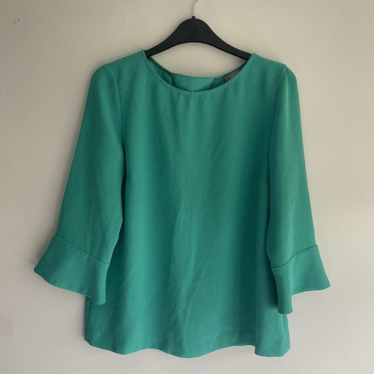 Jaeger green blouse 3/4 length sleeve Loose fit &... - Depop