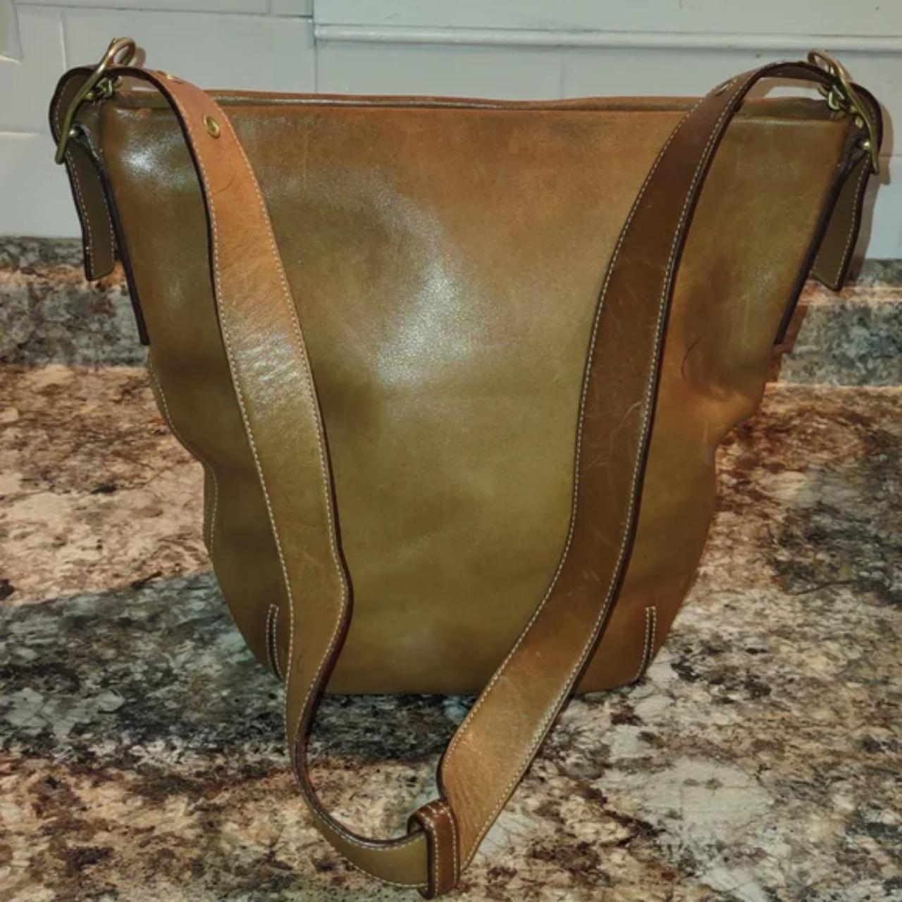 COACH Legacy Shoulder Bag (D2S-9118) - Vintage 2002