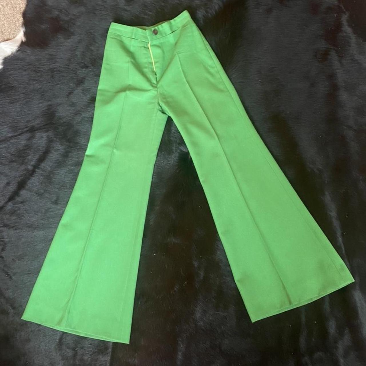 Women's Green Trousers | Depop