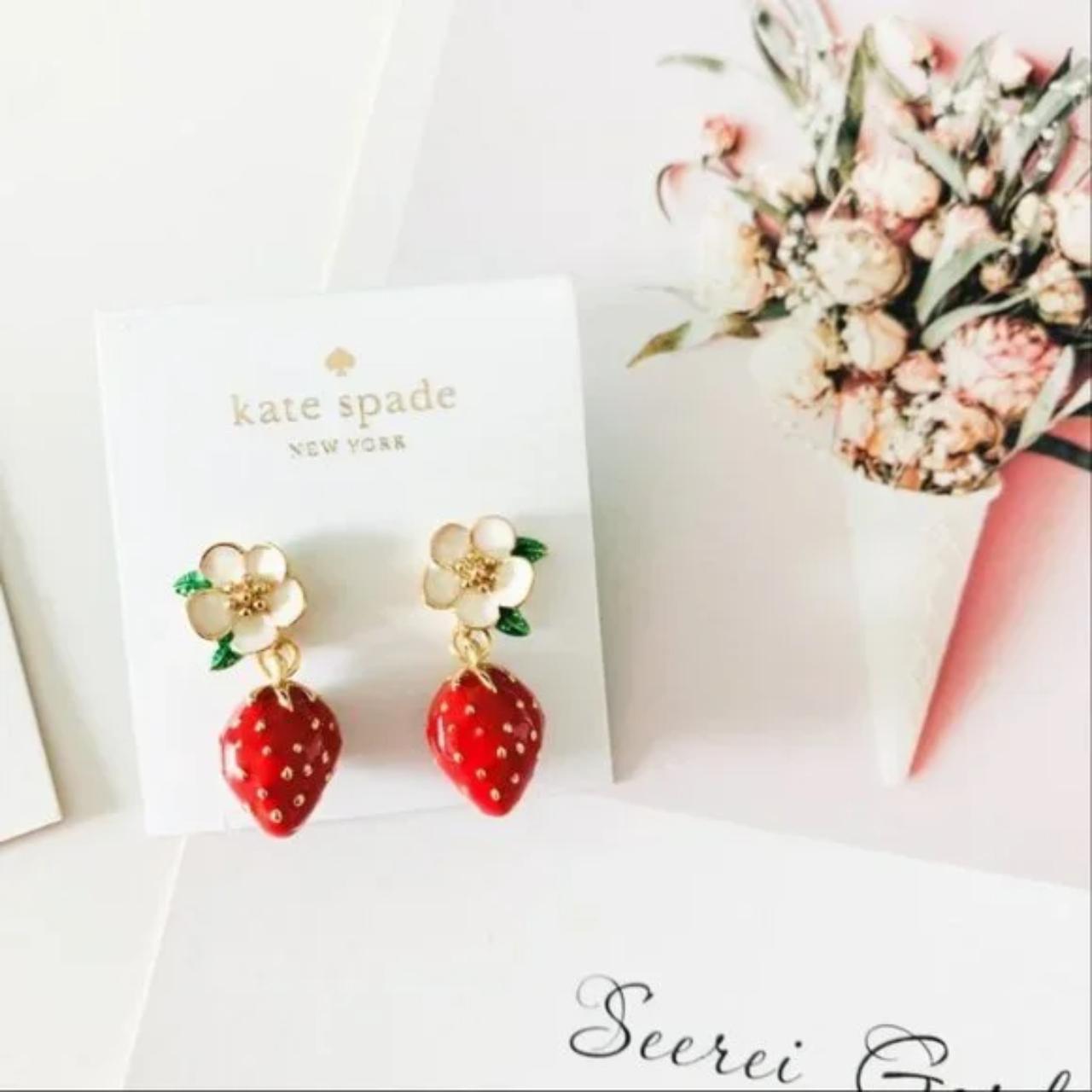 Kate spade discount picnic perfect strawberry