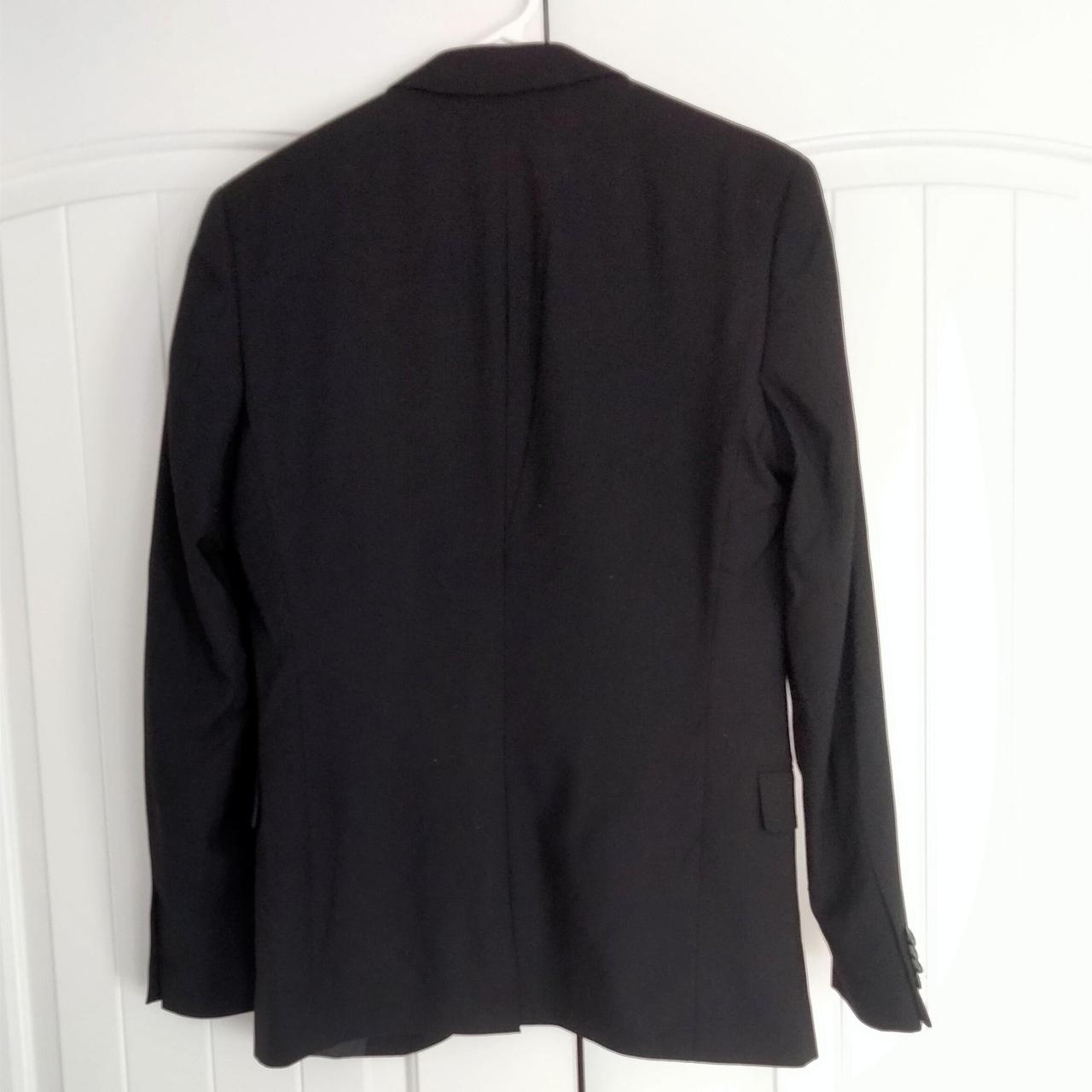 h-m-black-blazer-size-34r-way-too-small-for-me-depop