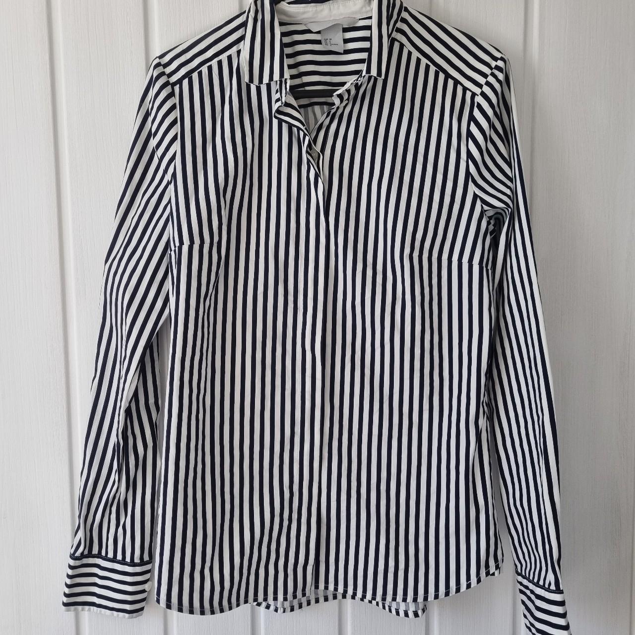 H&M Women's Black and White Blouse | Depop