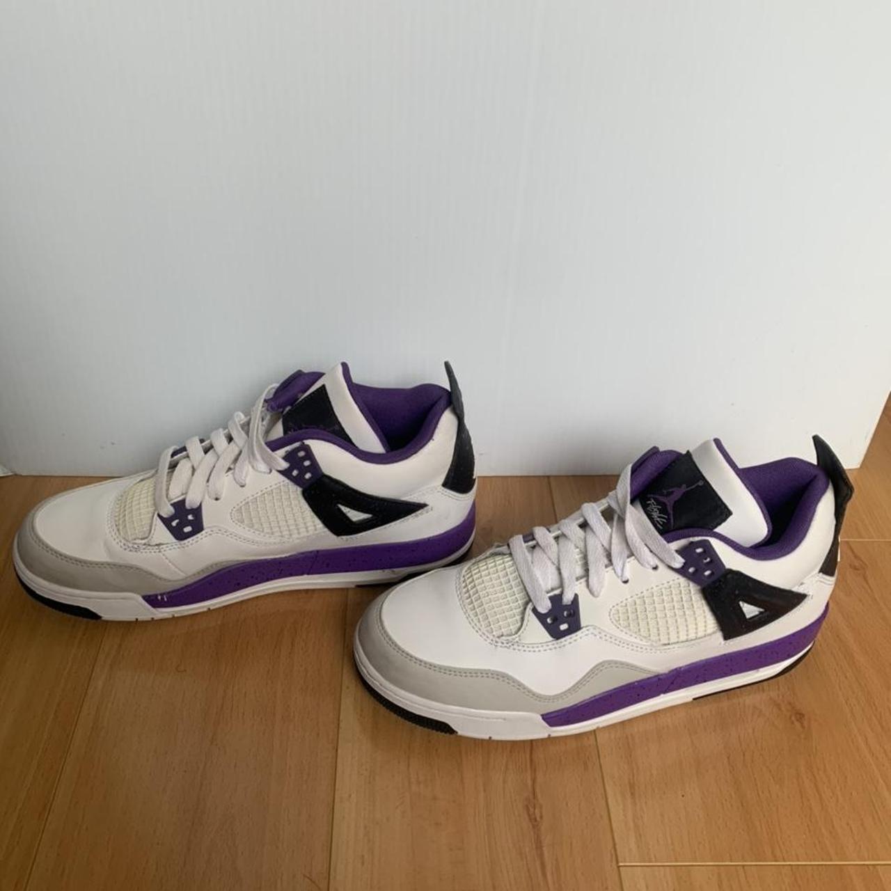 womens retro 4s