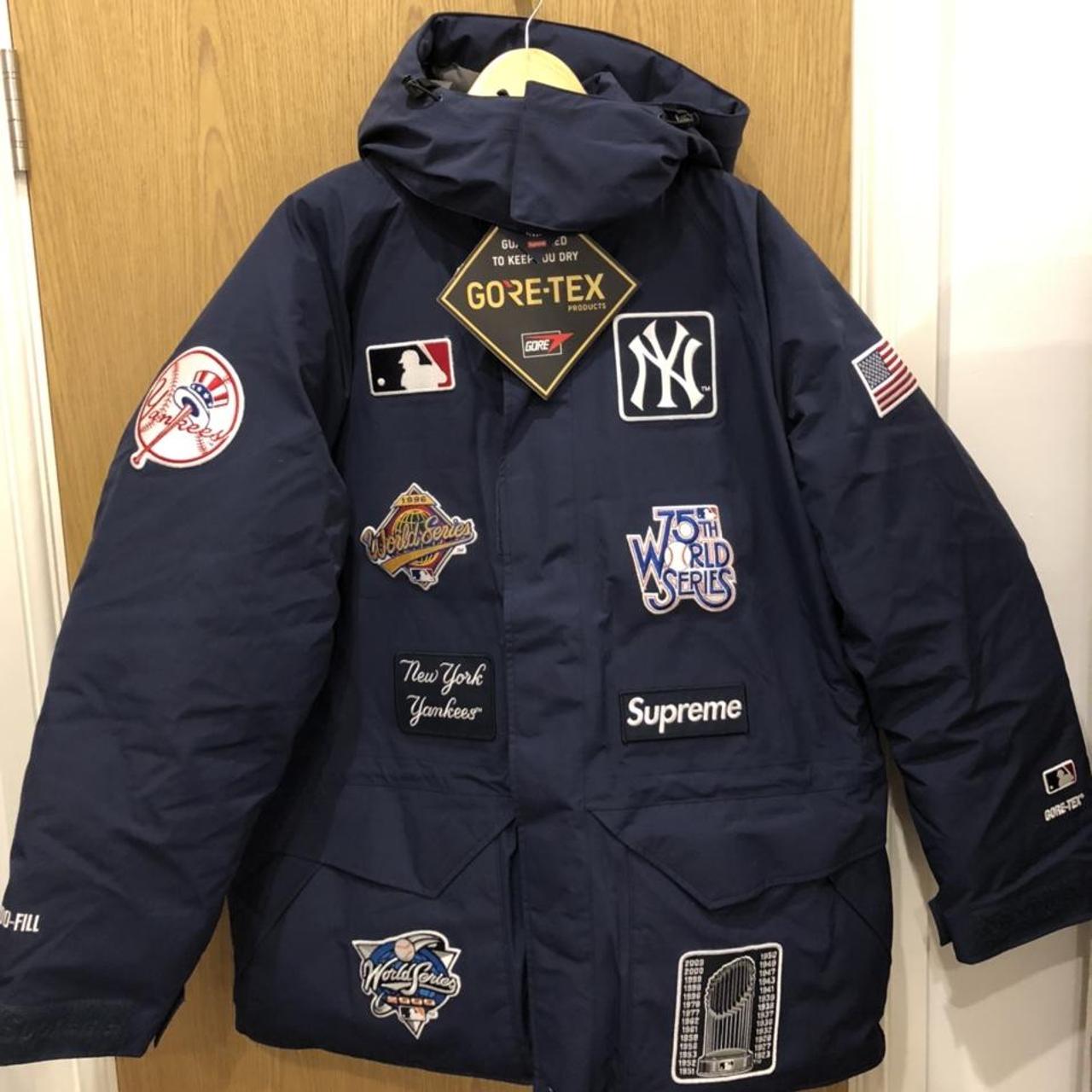 Supreme New York Yankees GORE-TEX 700-Fill Down Jacket Navy Men's