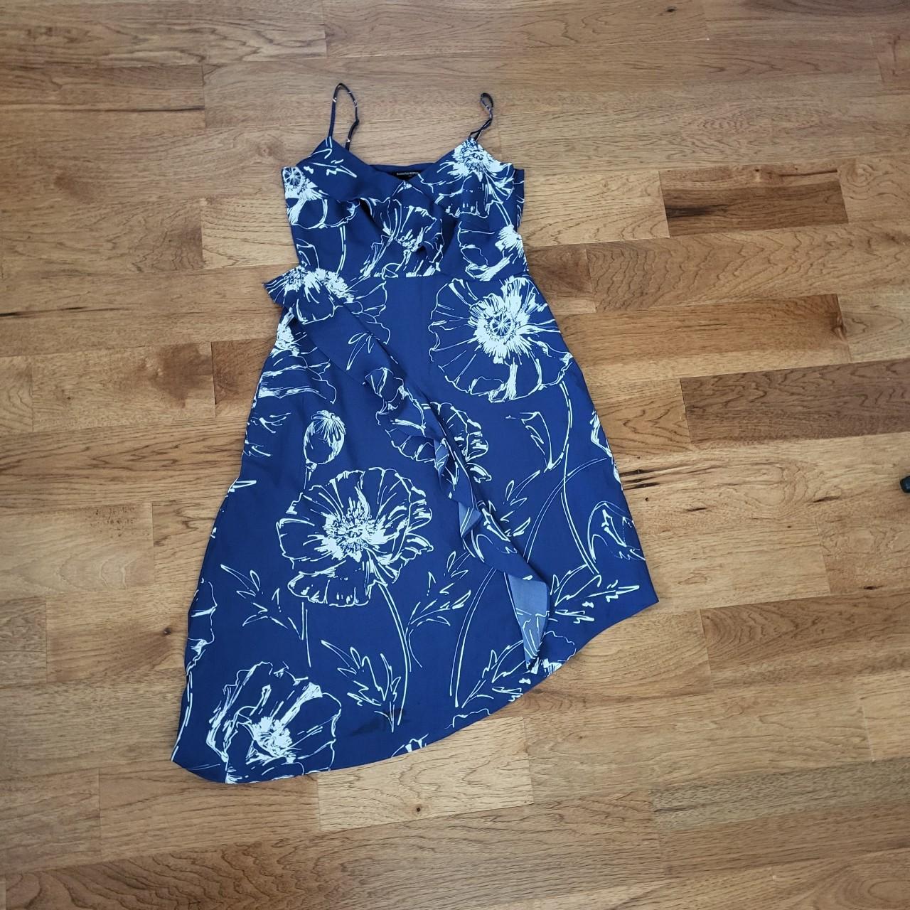 Banana Republic Women's Blue and White Dress Depop