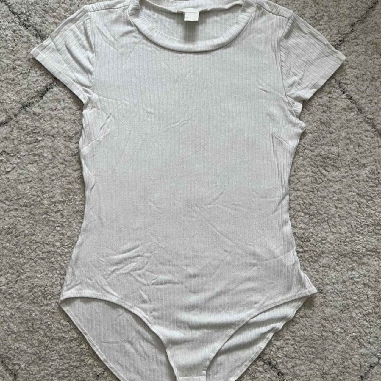 H&M Women's Cream and White Bodysuit Depop