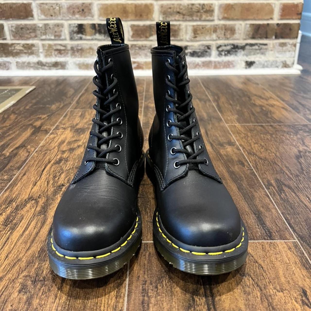 Dr martens clearance 1460 navy orleans