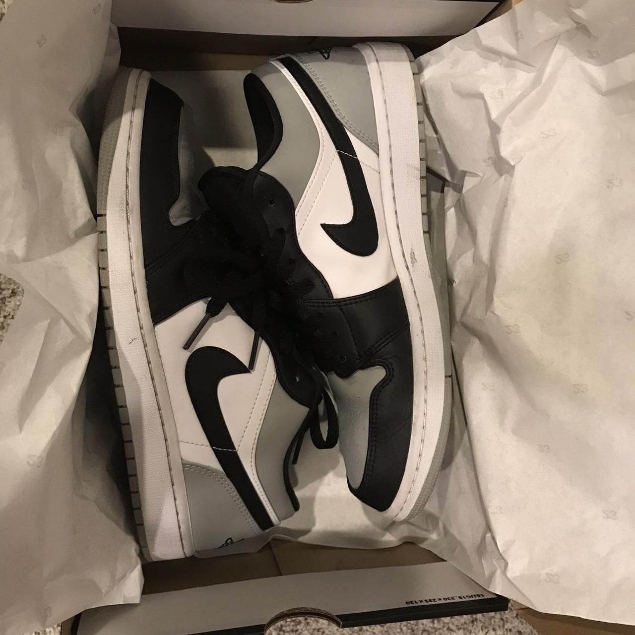 Nike Men's Black and Grey Trainers | Depop