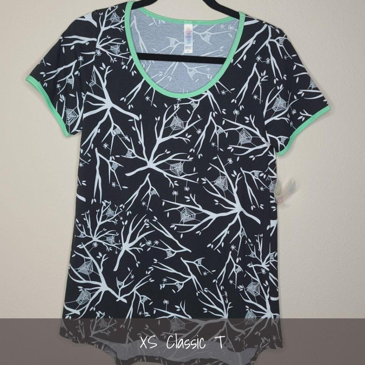 New with tags LuLaRoe Classic Tee! Size: XS (Extra - Depop