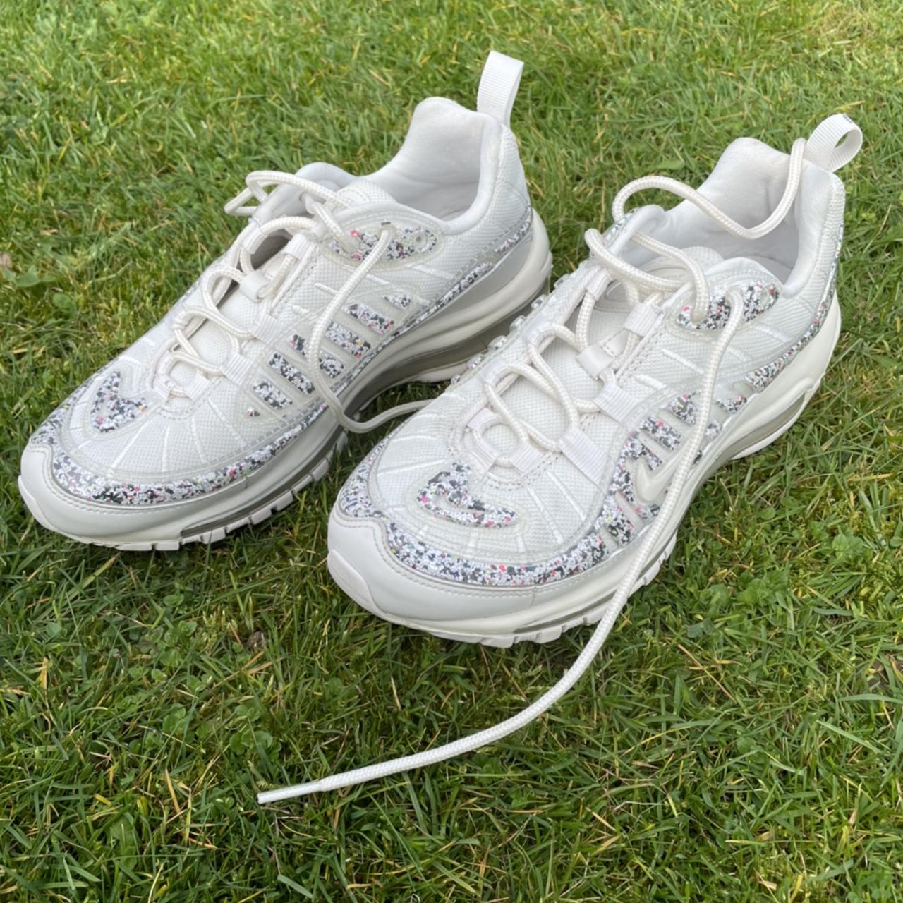 air max 98 recycled material