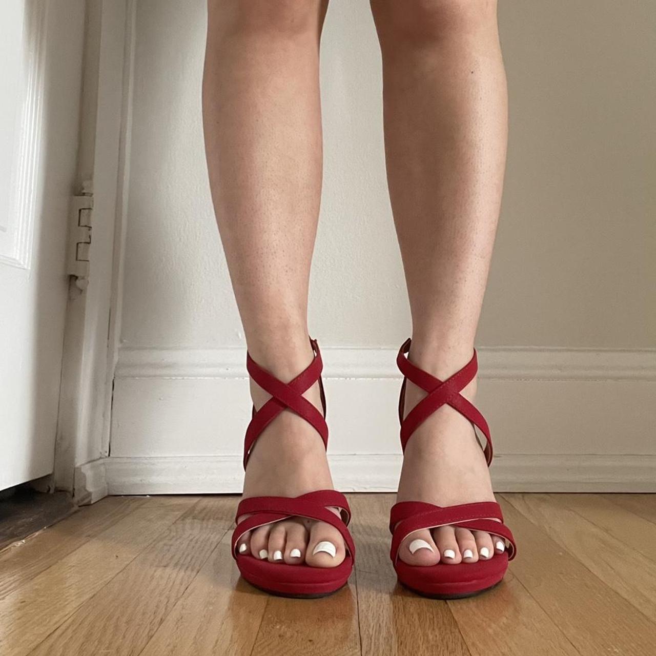 Windsor sales red heels