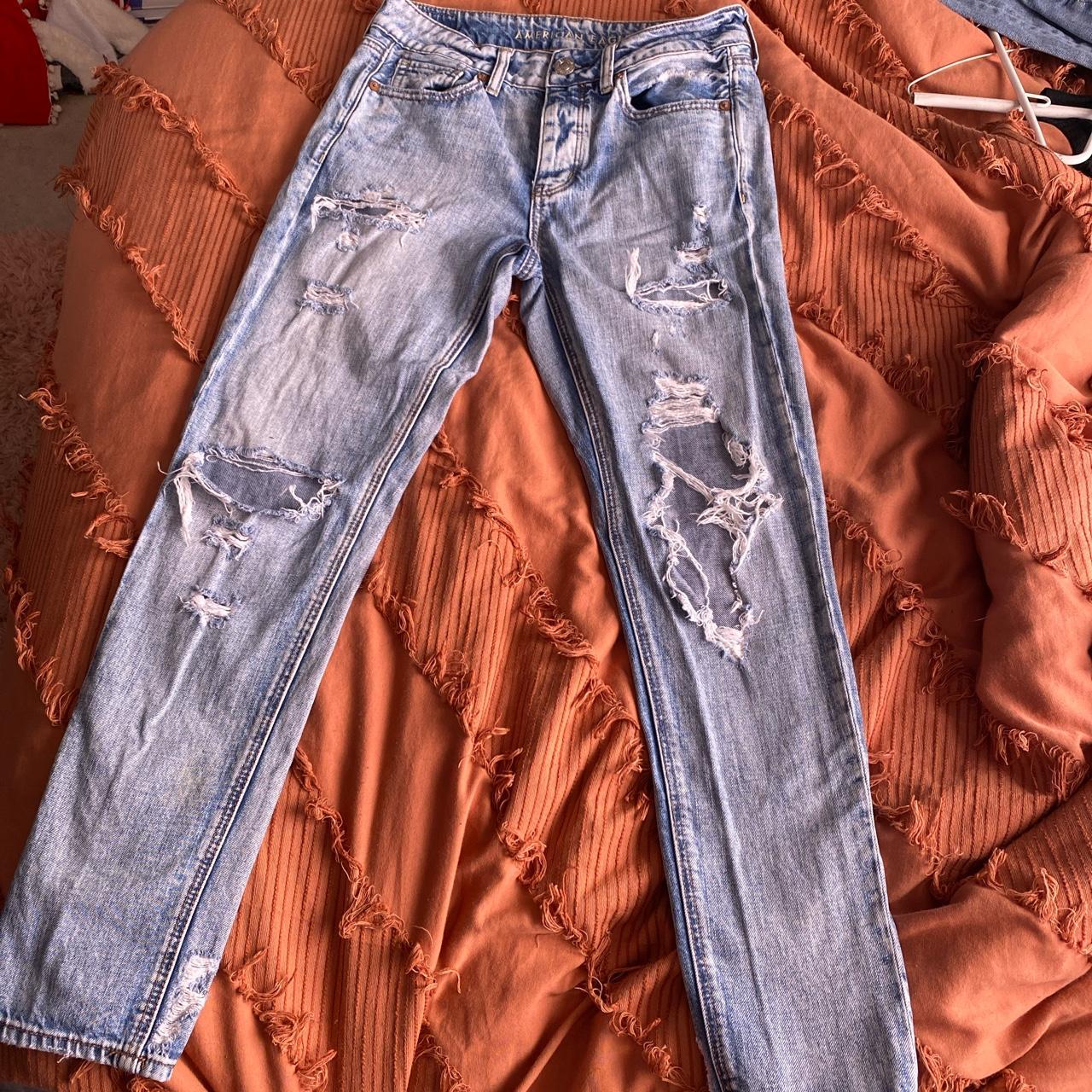 American eagle tomgirl jeans. worn a couple times... - Depop