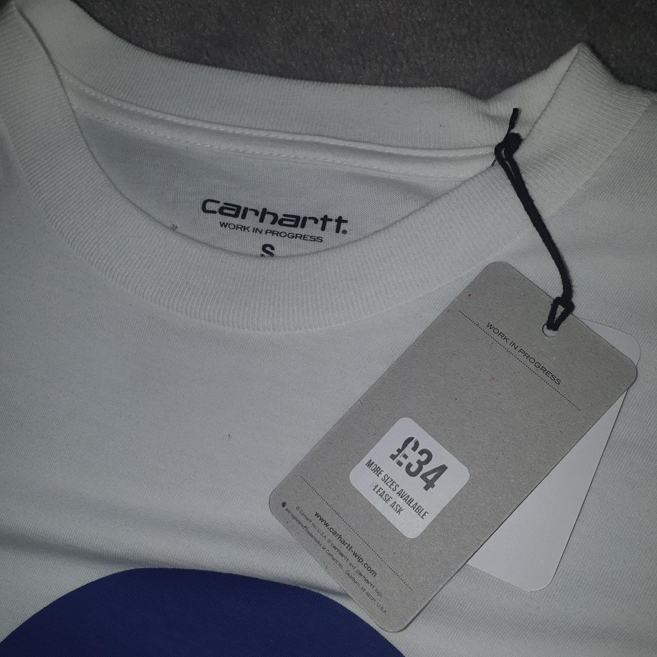 Carhartt WIP Men's T-shirt | Depop