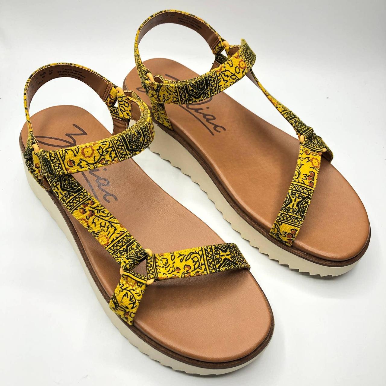 Zodiac Women's Yellow Sandals Depop