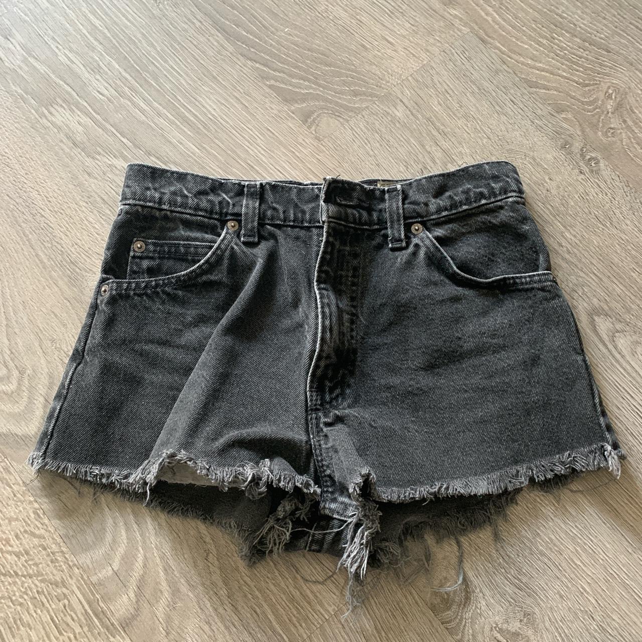 depop levi shorts