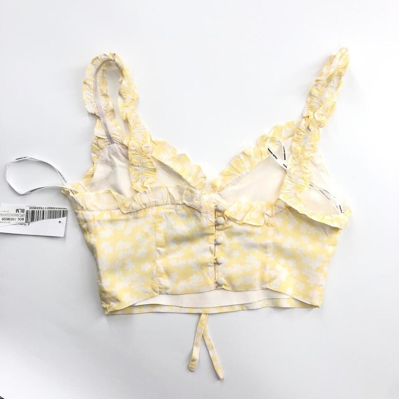 Product Image 2 - Charlie Holiday Fable Top
Color Yellow