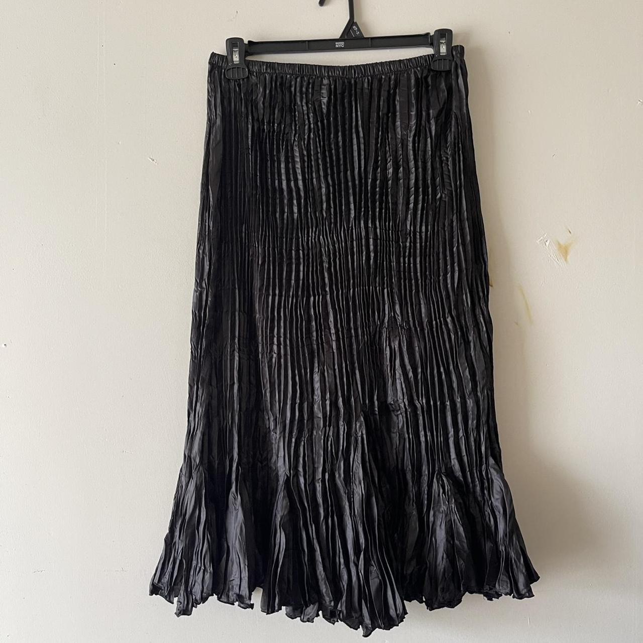 Product Image 2 - Zashi ruffle bottom skirt

Size L