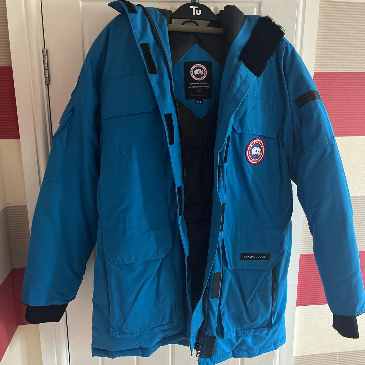 Canada goose parka coat Large. Small signs of wear.... - Depop