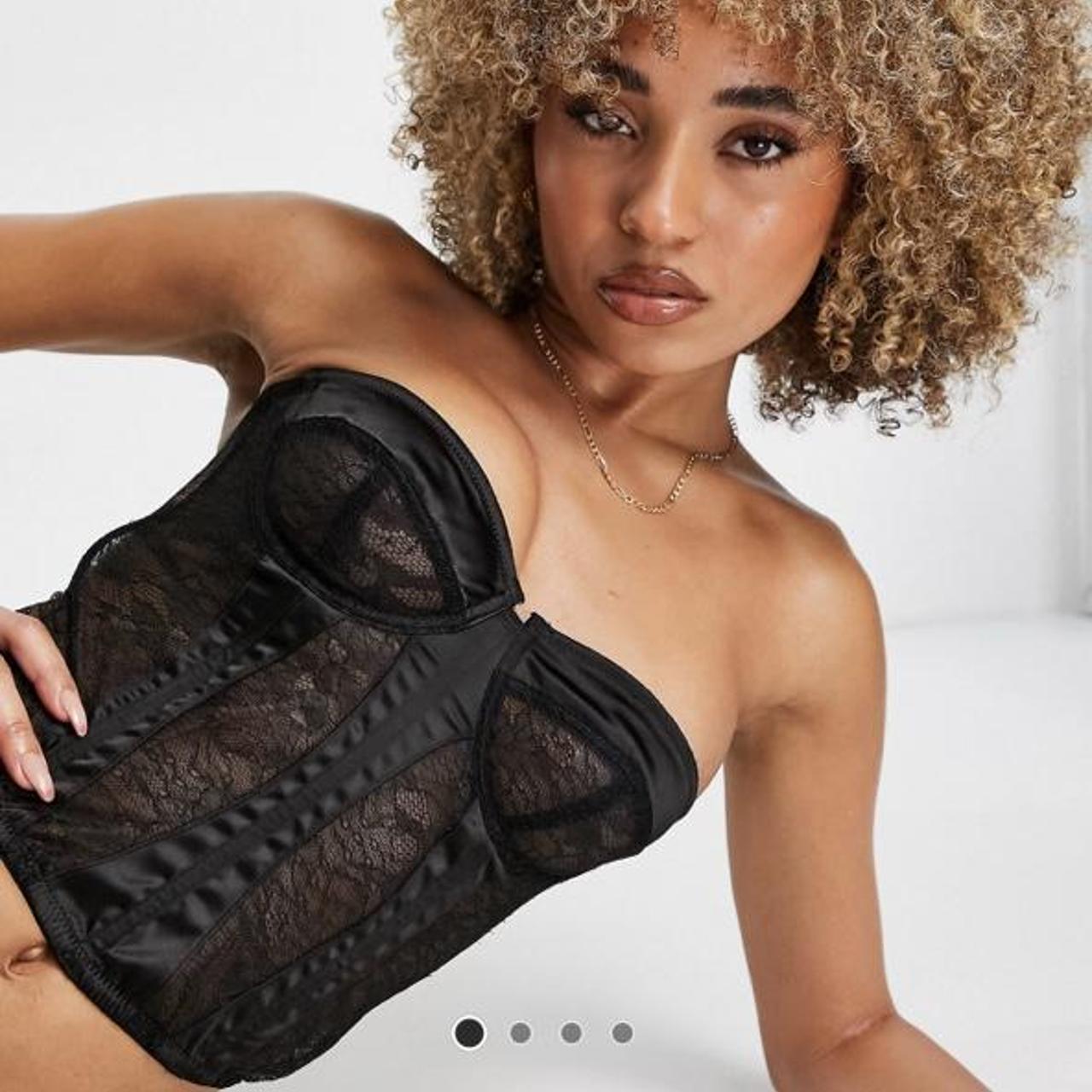 Black lace corset asos 32D sold out online Depop