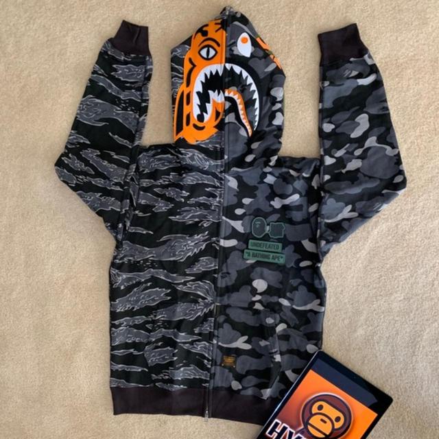 Bape x undefeated tiger shark on sale