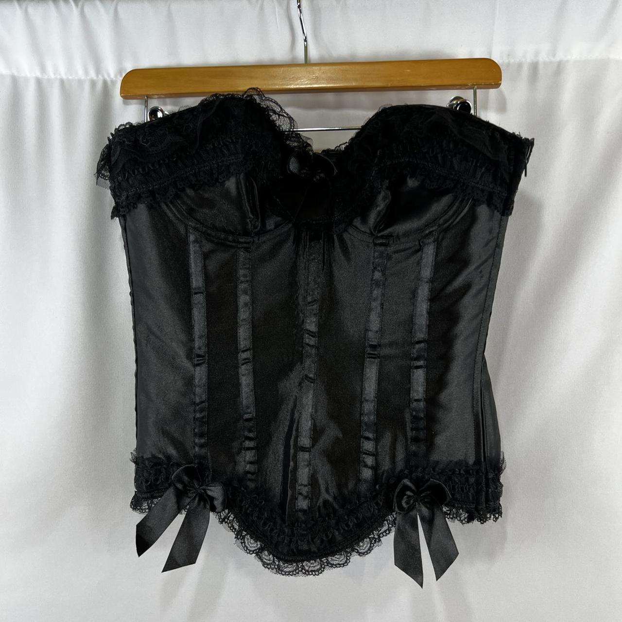 Vintage Y2K Black Corset with Lace Ruffle Trim and... - Depop