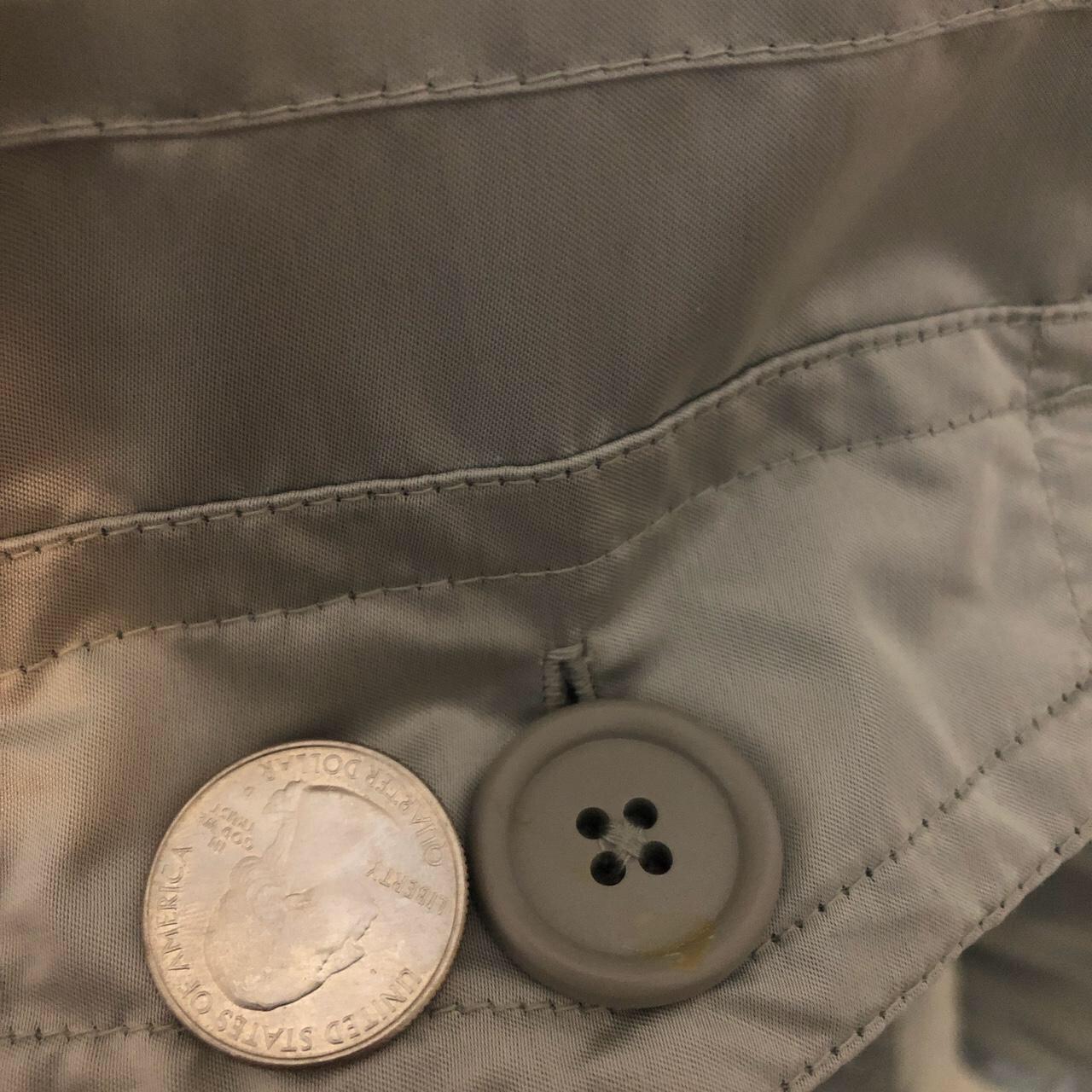 GAP women puff winter coat! Worn like 4 times!... Depop