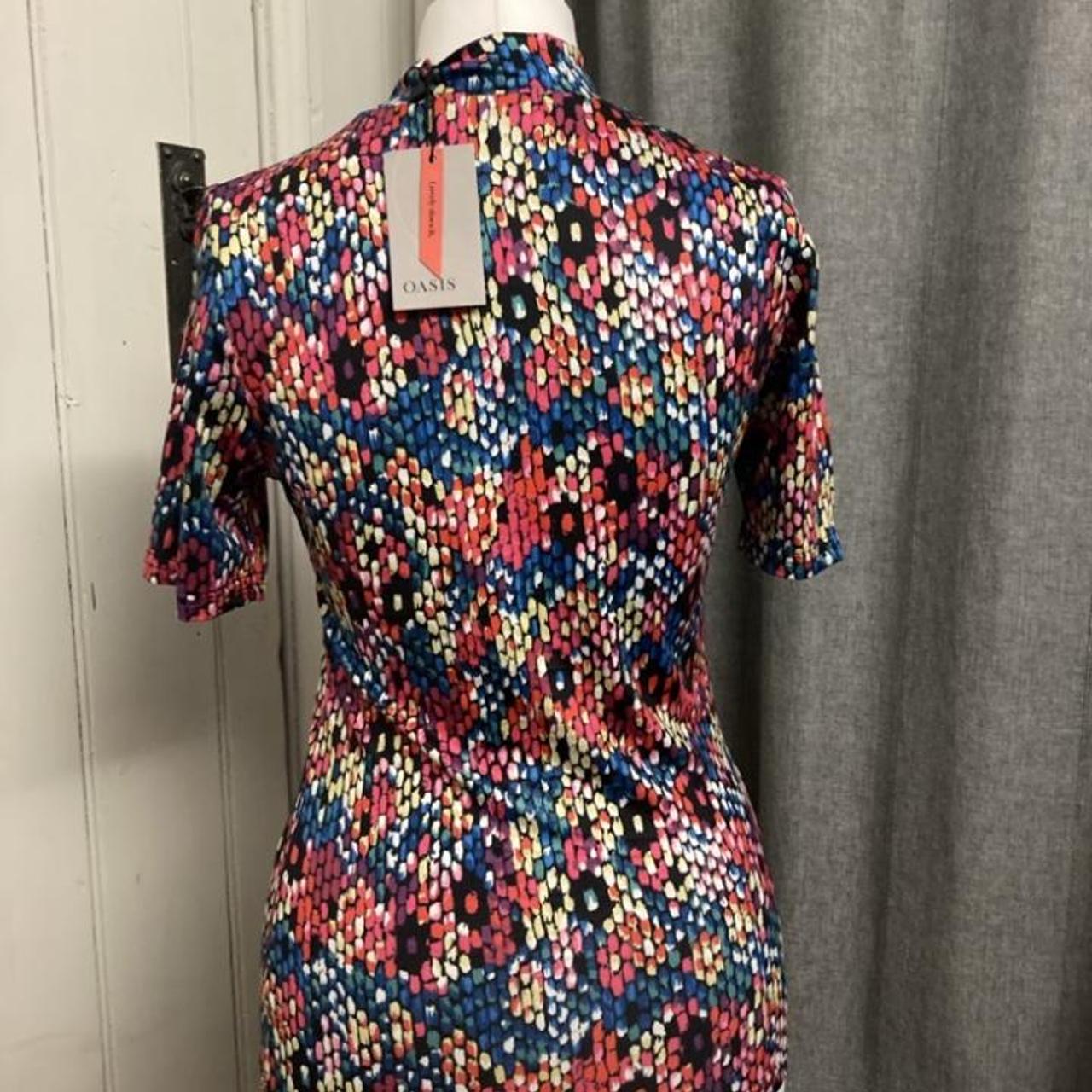 Oasis Women's Tshirt Depop