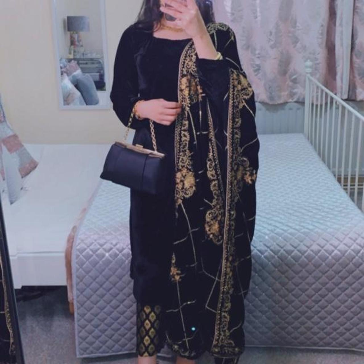 Black and gold velvet suit best sale