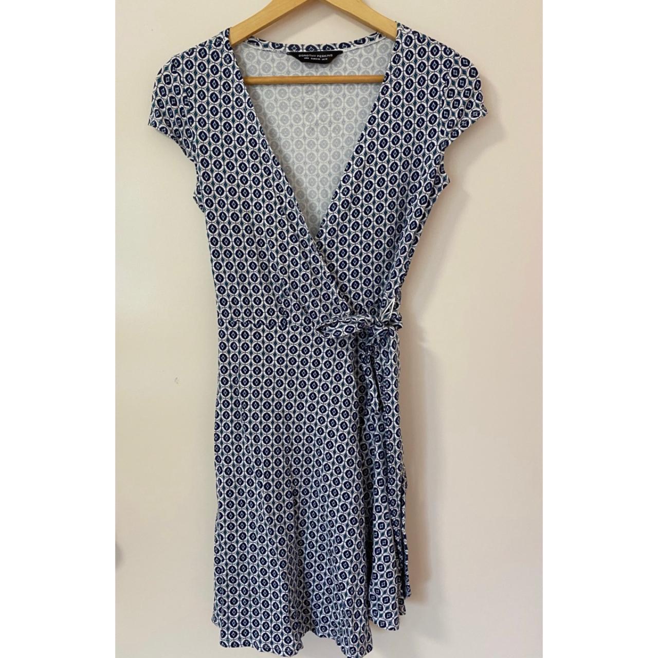 Cute wrap dress from Dorothy Perkins that’s... - Depop