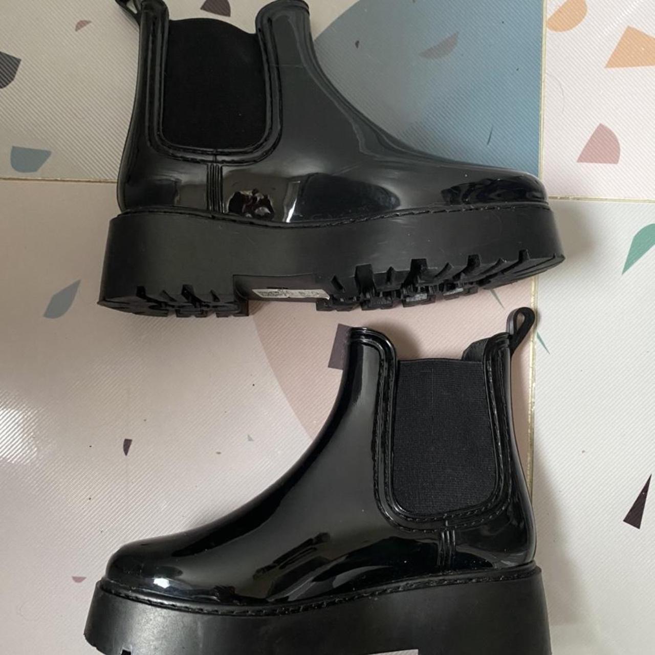 gadget chunky chelsea rain boots in black