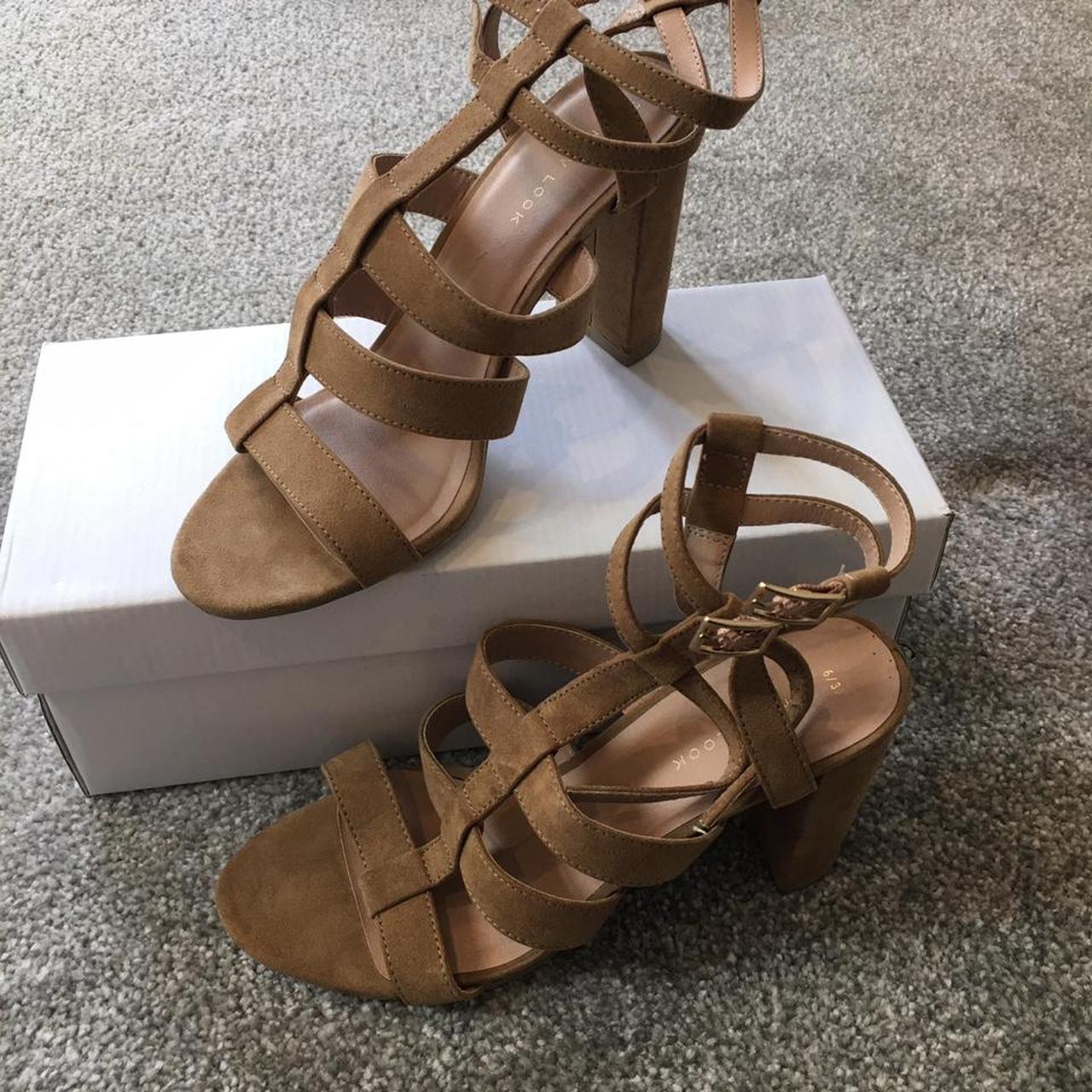 New Look Women's Tan and Cream Sandals | Depop